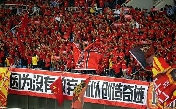 日前，国家新闻出版广电总局电影局公布了最新一期全国电影剧本（梗概）备案、立项公示的通知，其中标注编剧为岩井俊二的影片《之华》备受关注